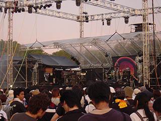 Boom Boom Satellites��������Moon Circus