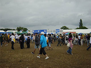 Earth Tent�O�̉���Q