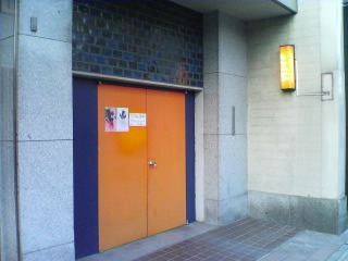 Precious Hall�����